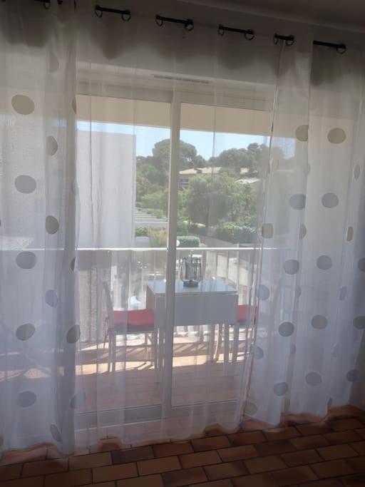 Au Calme A 2Min Mer Parking Balcon Wifi Clim! Six-Fours-les-Plages Ngoại thất bức ảnh