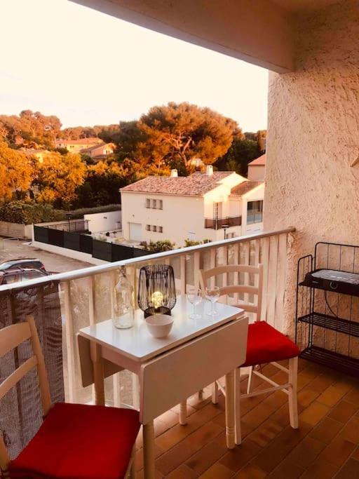 Au Calme A 2Min Mer Parking Balcon Wifi Clim! Six-Fours-les-Plages Ngoại thất bức ảnh